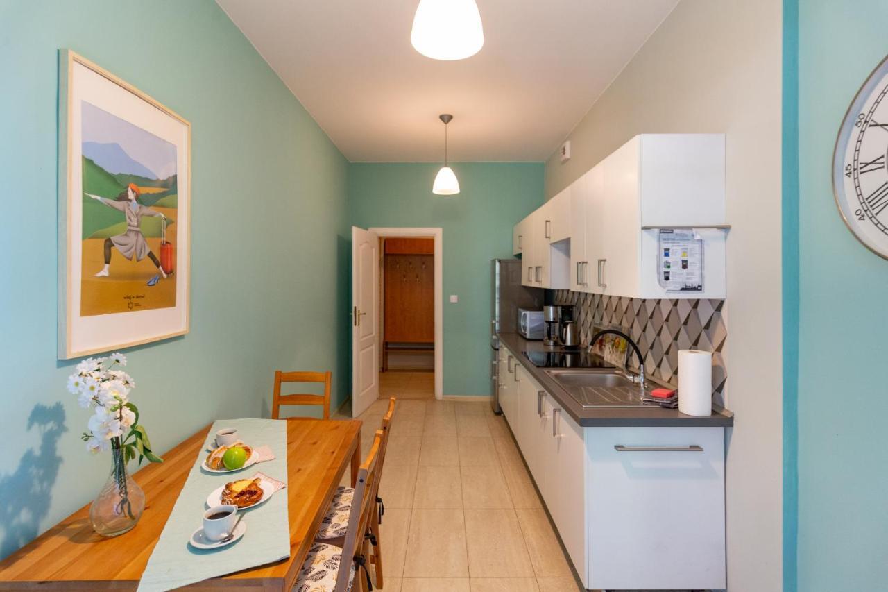 Spacious, Central & Artistic W/Brand New Bathroom! Krasków Exteriör bild